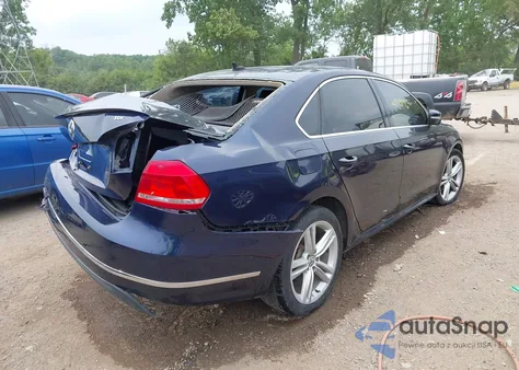 2015 Volkswagen Passat 2.0L Tdi Se from USA, damaged, VIN 1VWBV7A37FC082907